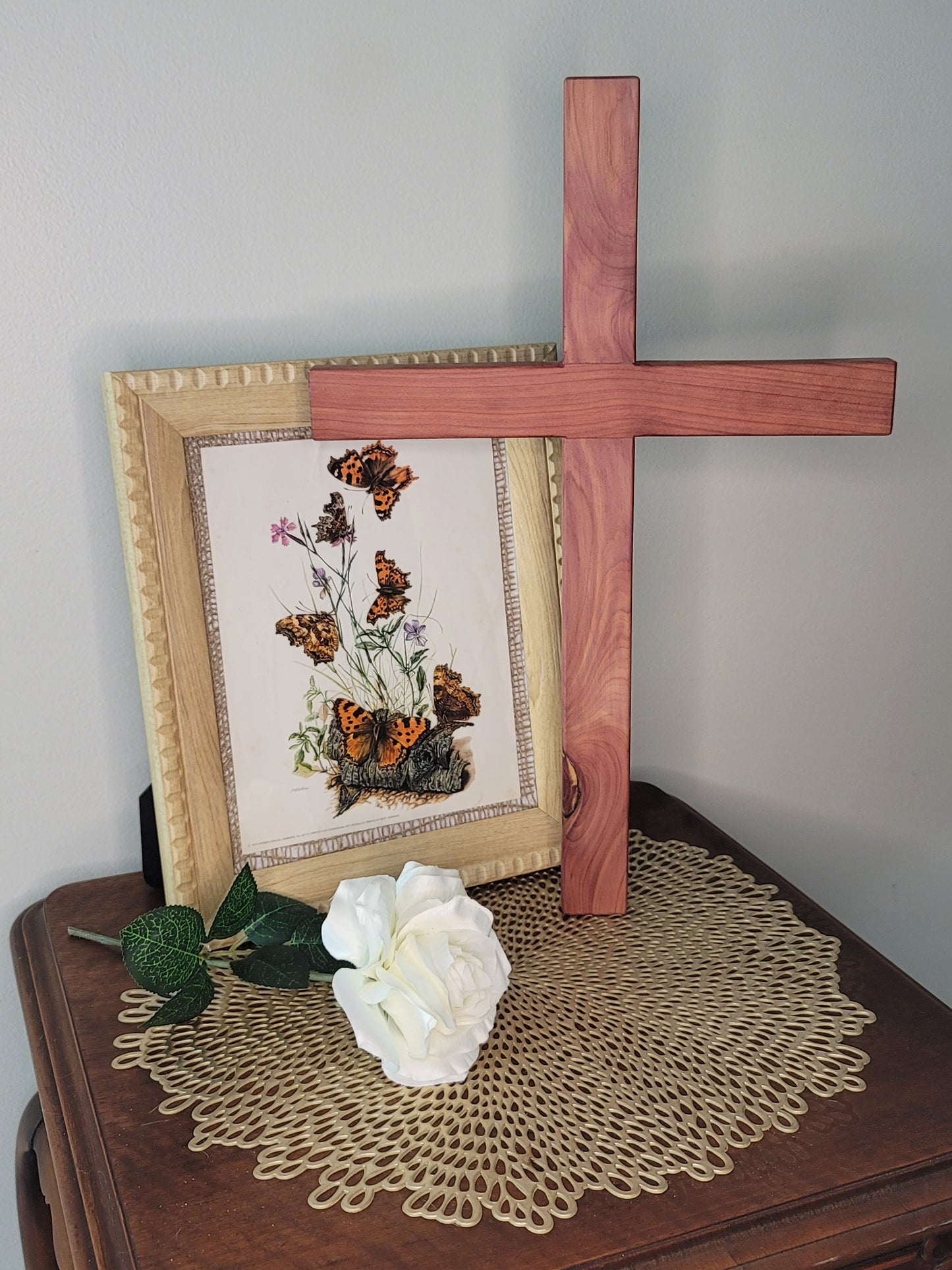 Large Cedar Cross 12 in x 18 in.