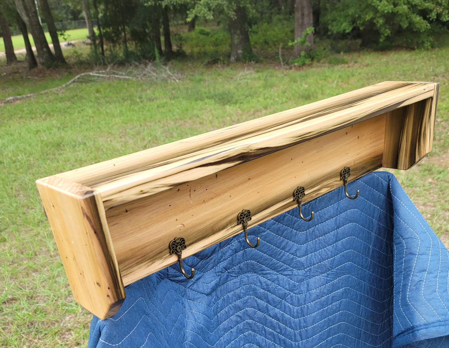 Maple wood coffee mug wall shelf