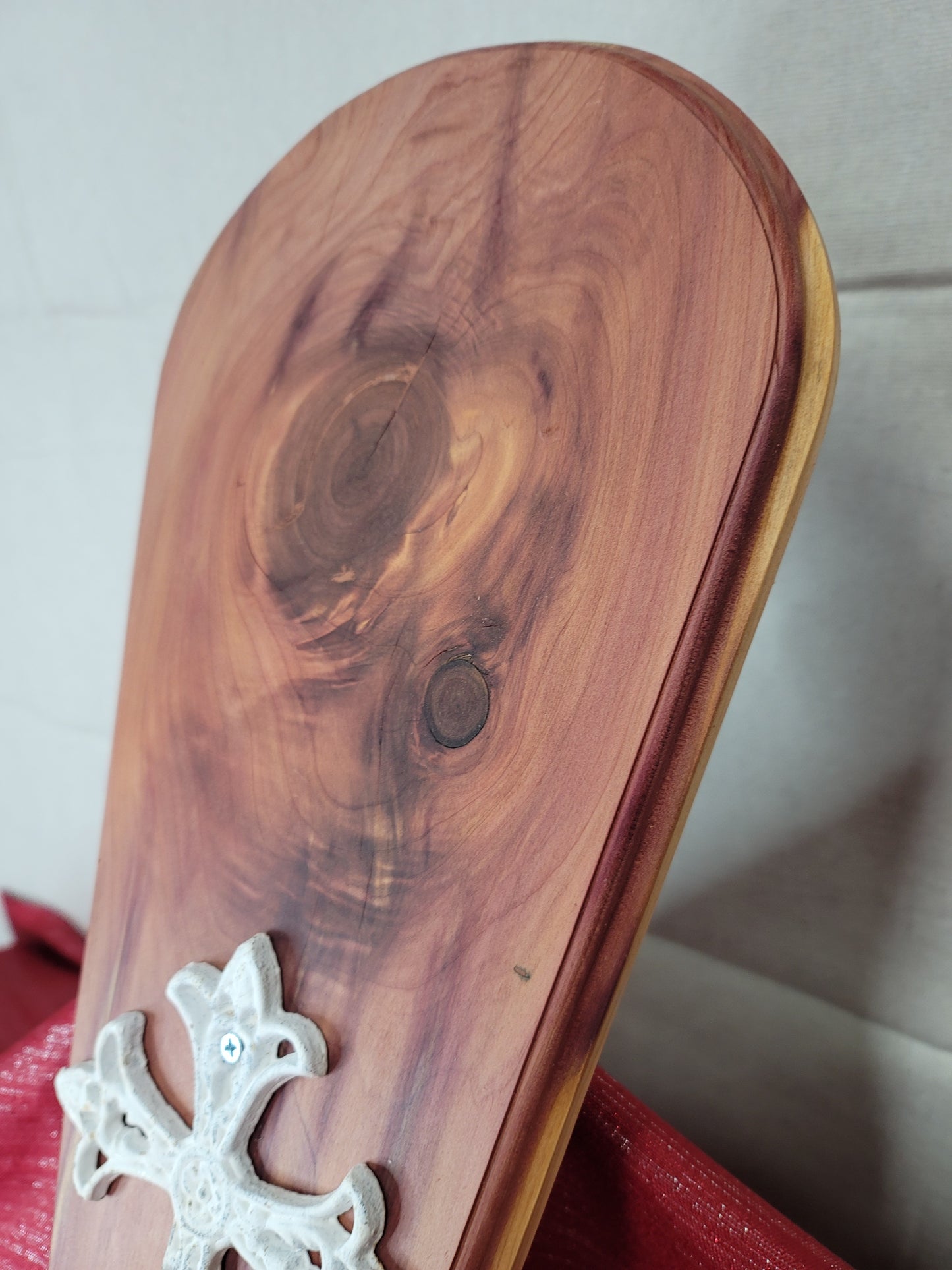 Cedar wall plaque with white metal cross