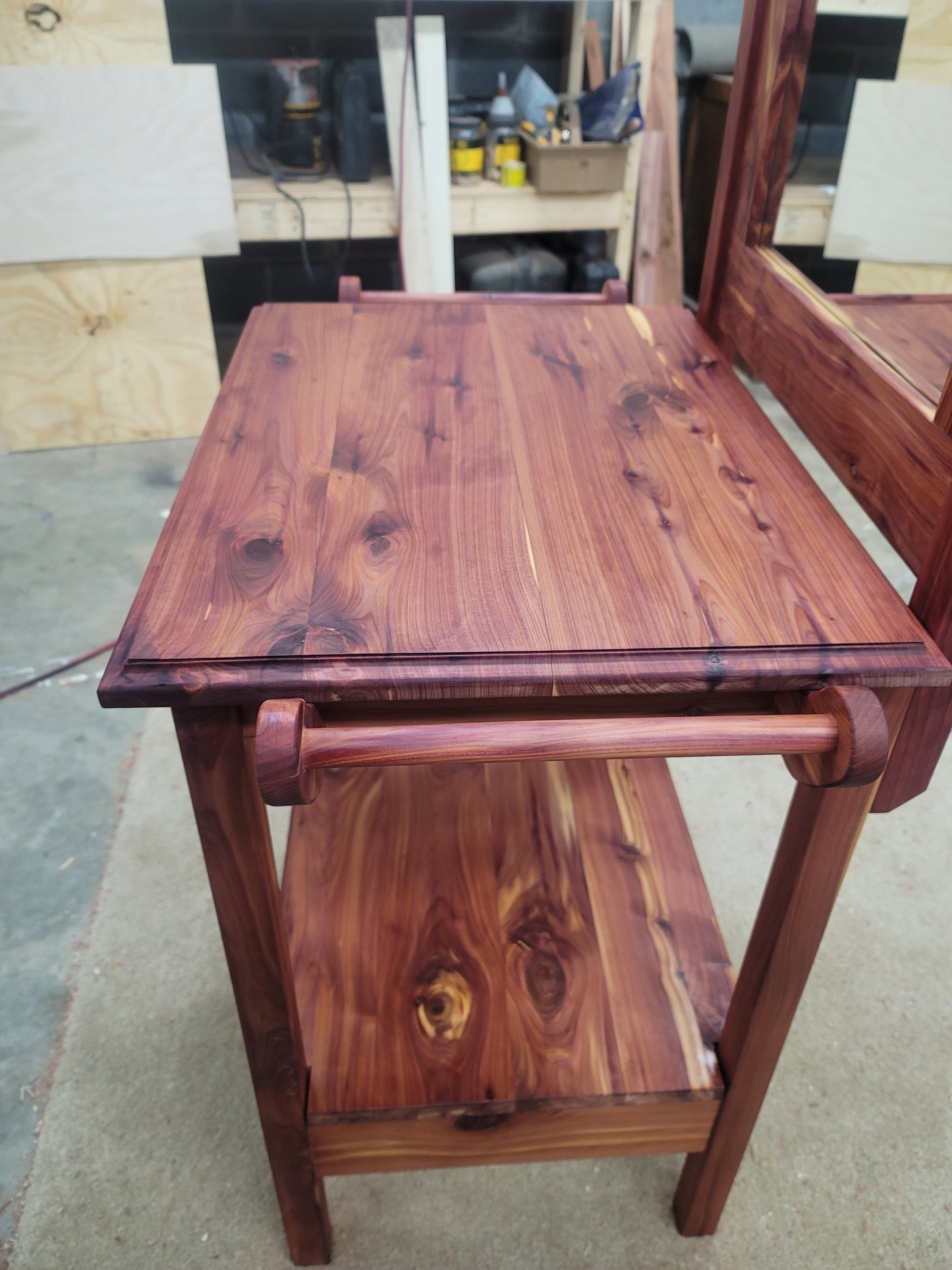 Cedar Wash Stand with mirror