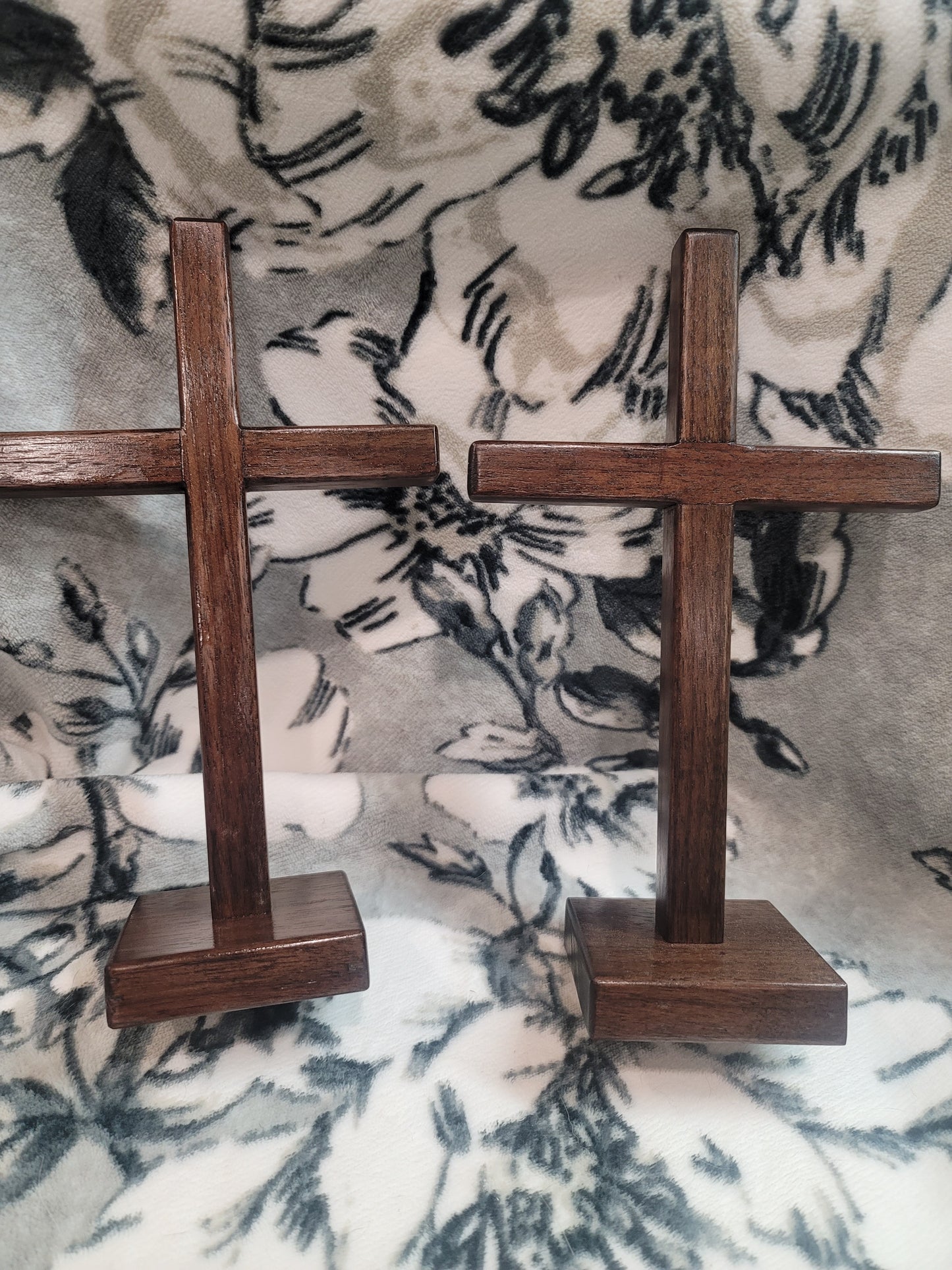 Walnut Wood Cross w/base. 6 x 9