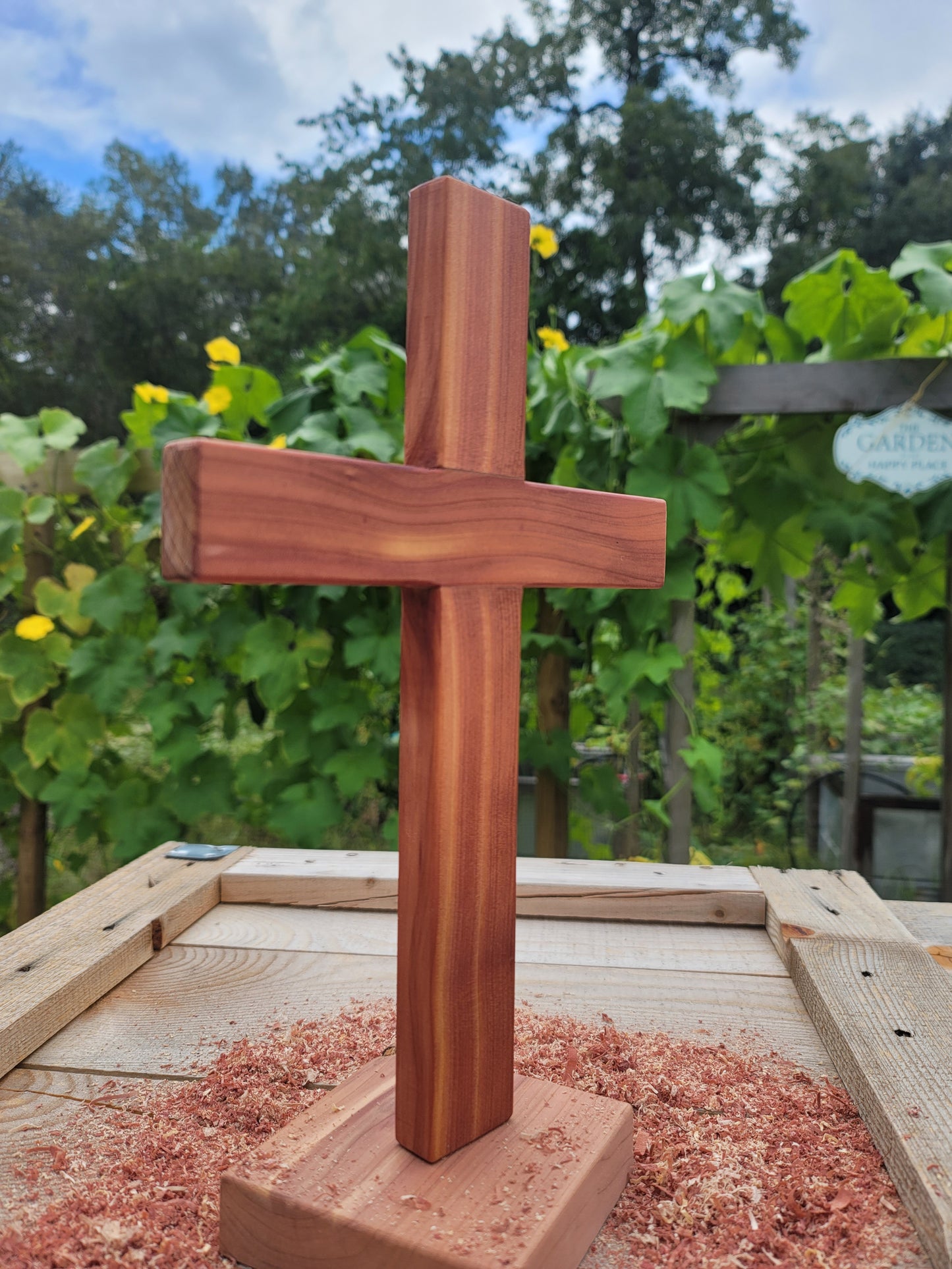 Medium Cedar Cross 12 in x 9 in