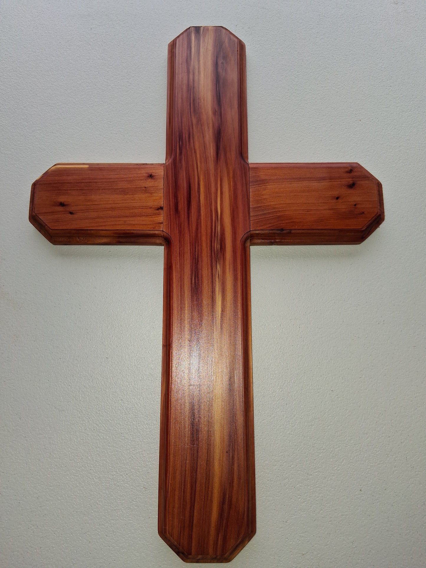 Medium Cedar Cross Classic round edges. 12 inch x 18 inch.