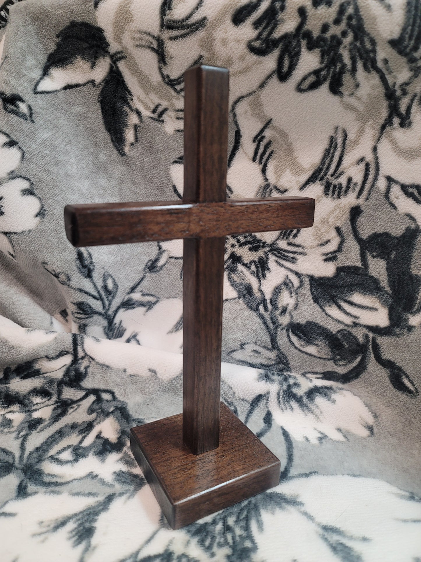 Walnut Wood Cross w/base. 6 x 9