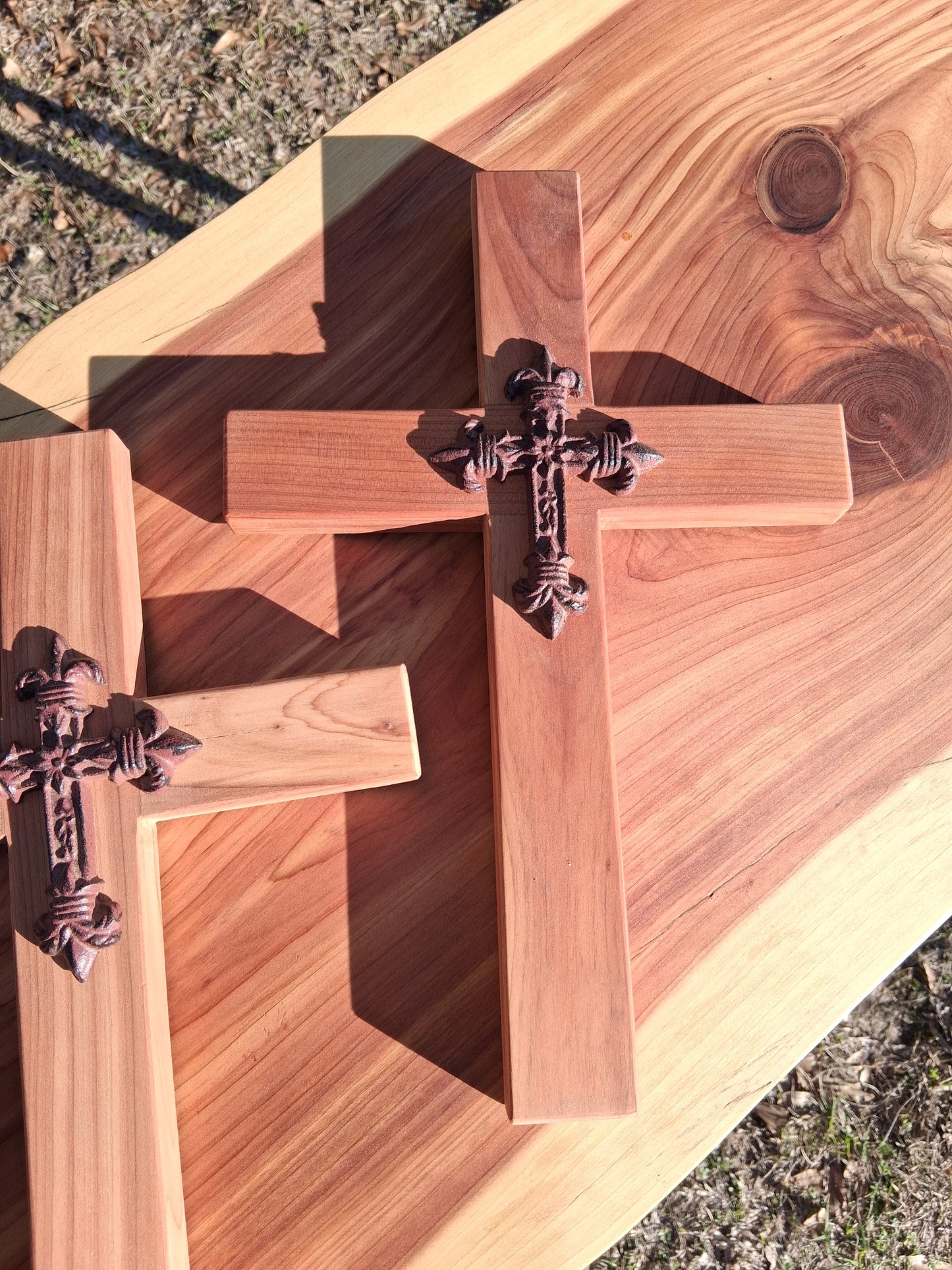 Cedar Cross w/Metal cross