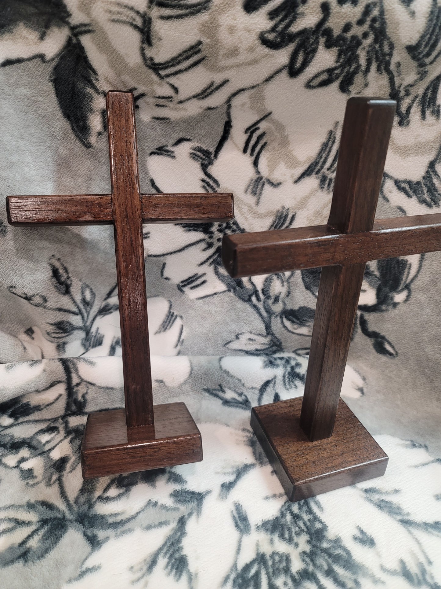 Walnut Wood Cross w/base. 6 x 9