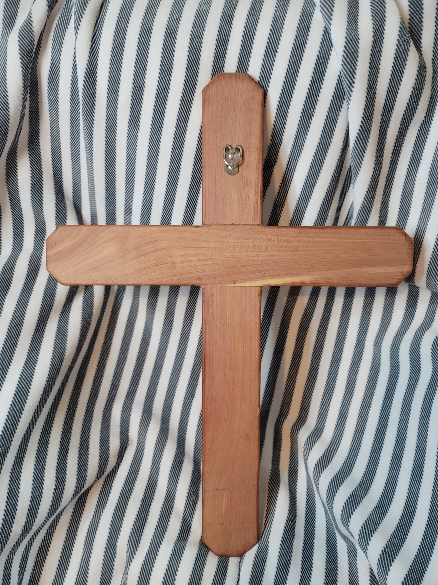 Large Cedar cross rounded edges 18 inches x 24 inches