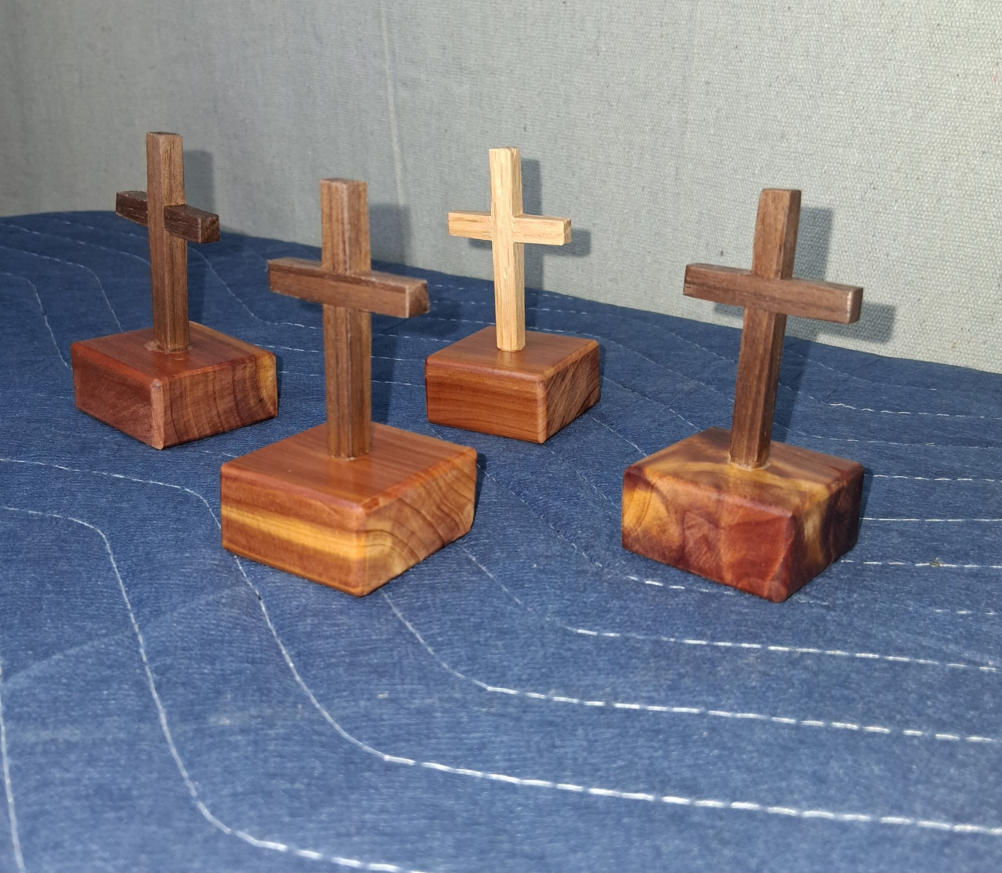 Mini Oak Cross/base