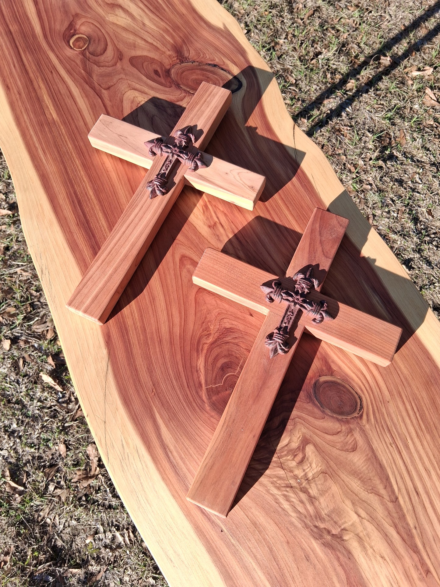 Cedar Cross w/Metal cross