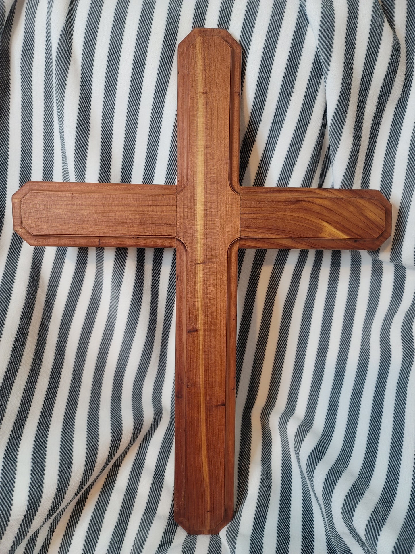 Large Cedar cross rounded edges 18 inches x 24 inches